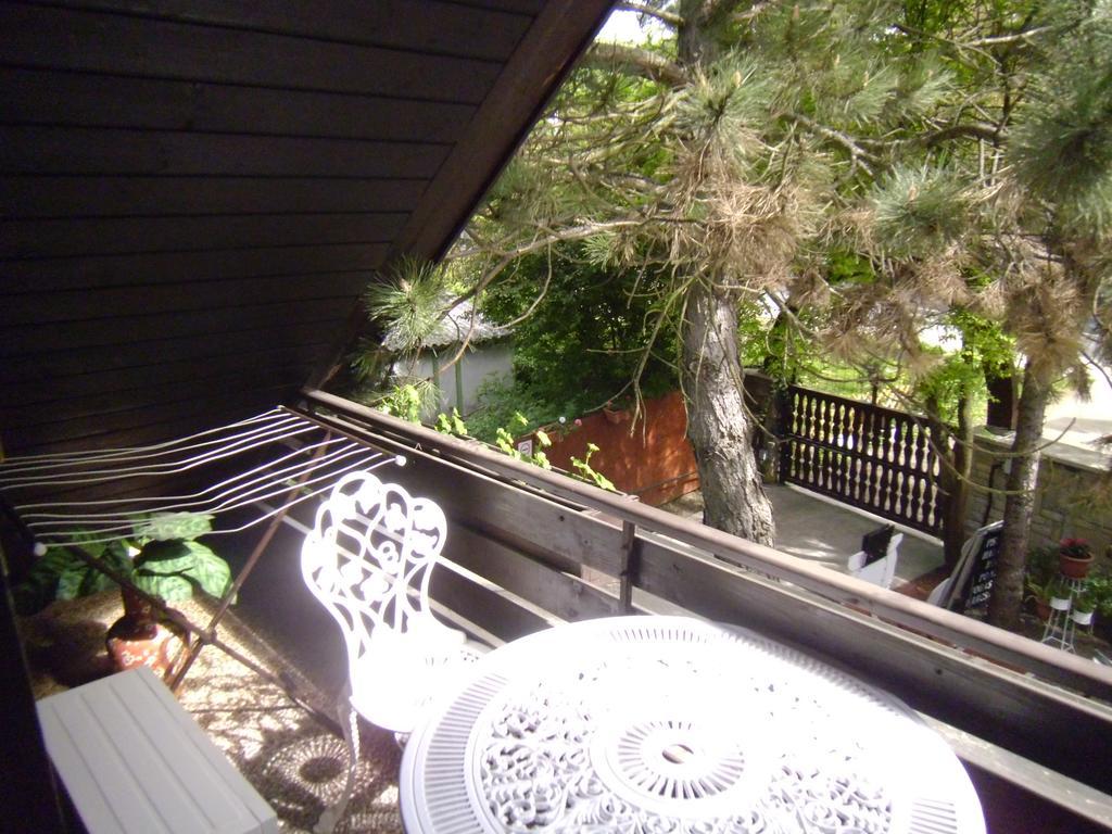 Garden Etterem Kavezo Es Panzio Tahitófalu מראה חיצוני תמונה